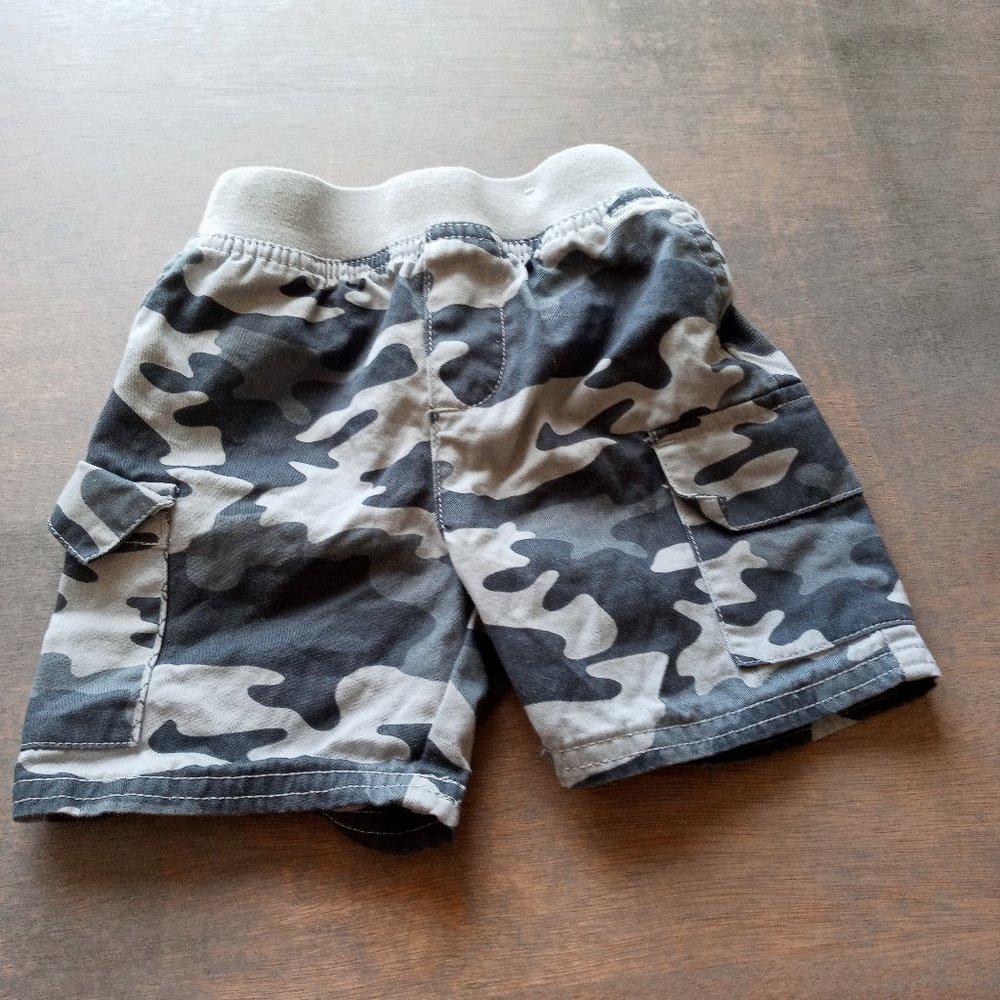 Garanimals gray camo shorts for boys